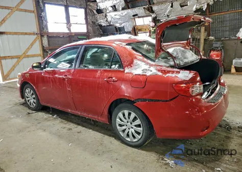 2013 Toyota Corolla Base z USA, uszkodzony, nr VIN 2T1BU4EE7DC997776